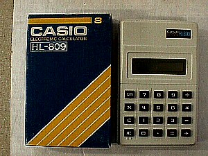 Casio HL-809 Electronic Calculator.JPG (36095 bytes)