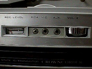 CrownCorder 15 Trans Reel to Reel.JPG (29052 bytes)