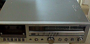 Panasonic SG-25 AM-FM Cassette Deck Receiver a.JPG (19927 bytes)