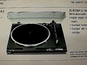 Technics SL-BD20A DC Servo Belt Drive Semi-Automatic Turntable.JPG (33391 bytes)