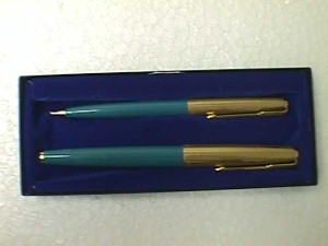 Parker 2 Piece Blue.JPG (14244 bytes)